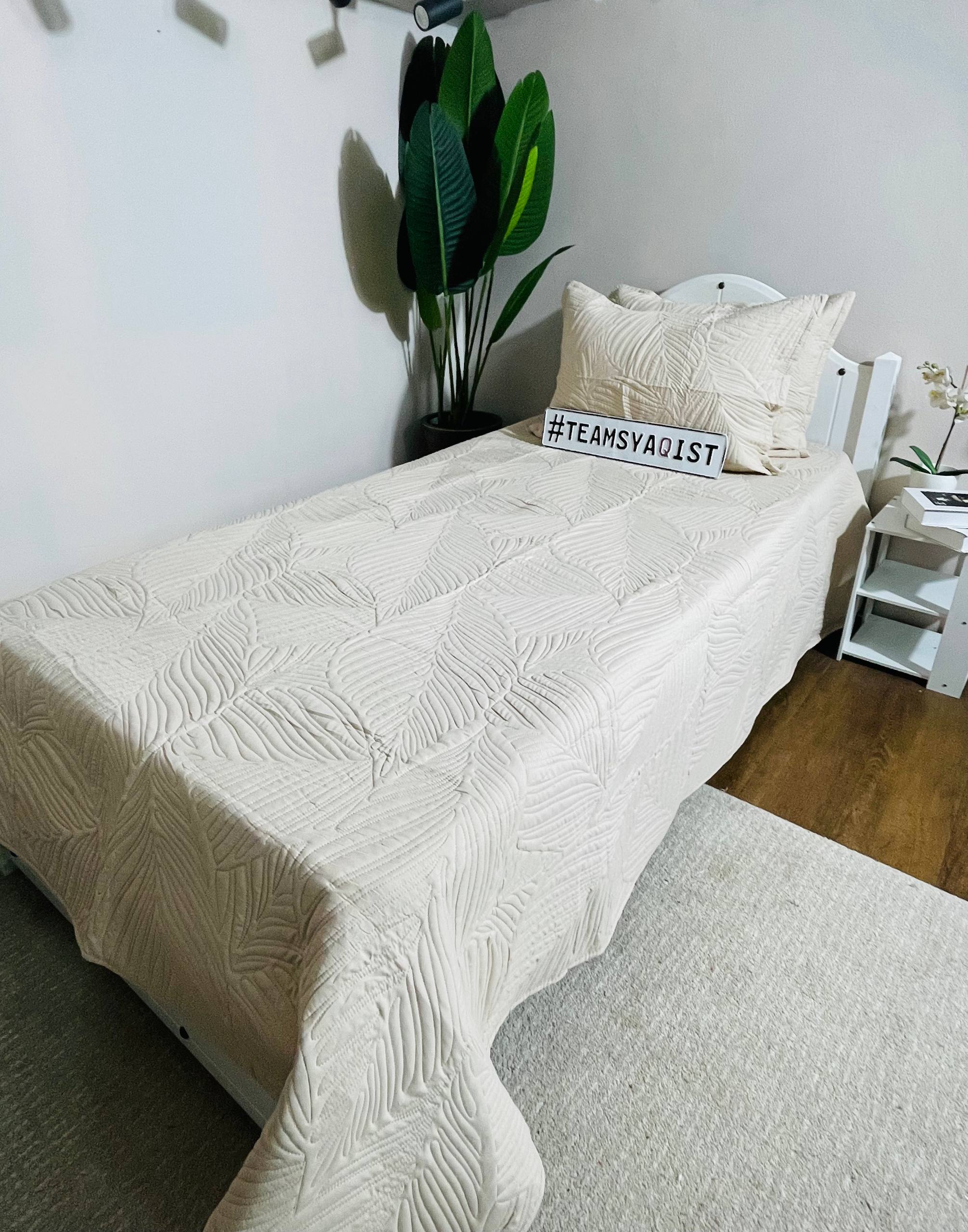 SYAQIST LEAF COLLECTION SUPER SINGLE 3IN1  LC001 — Champagne Sand