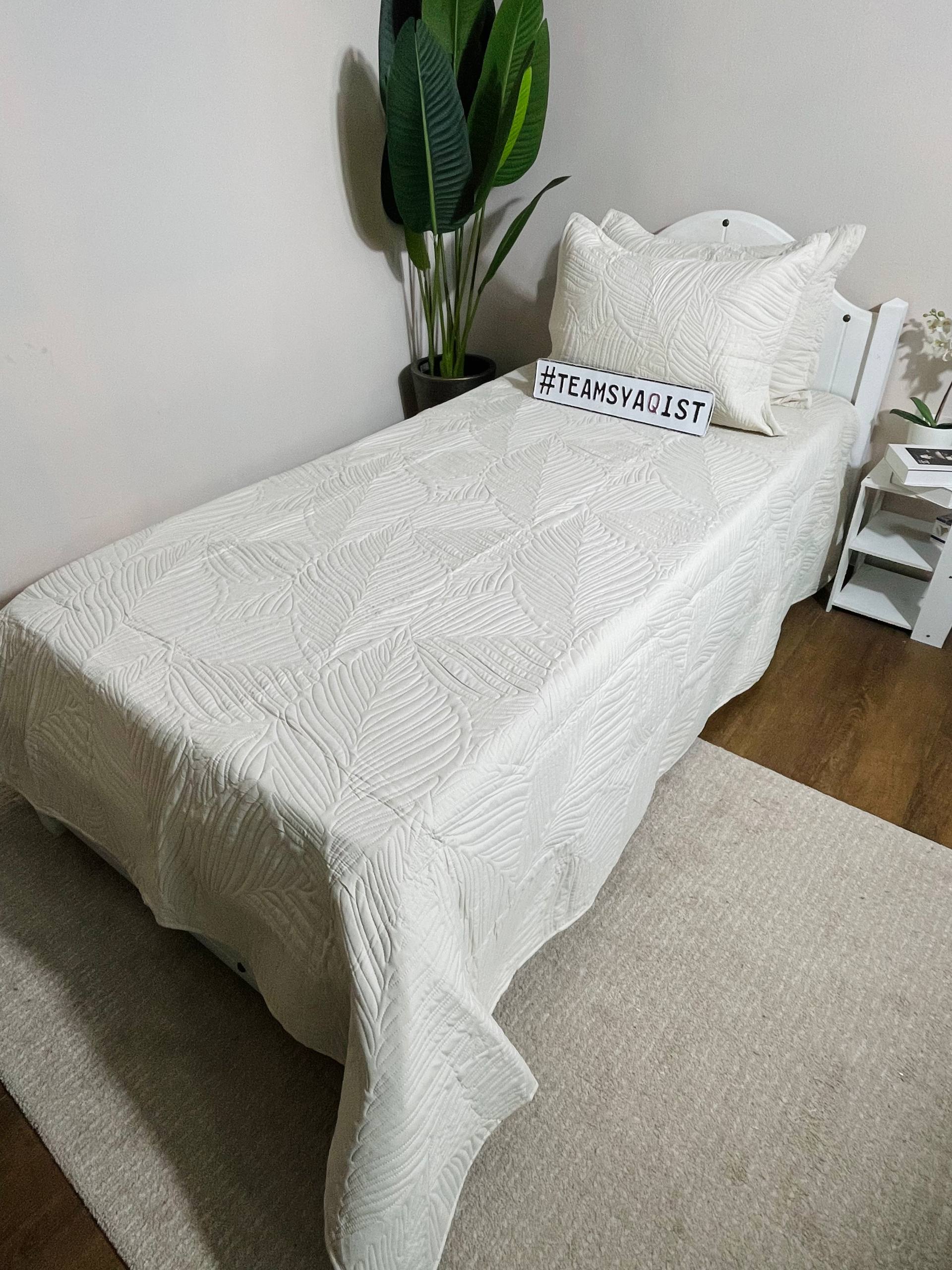 SYAQIST LEAF COLLECTION SUPER SINGLE 3IN1 LC009 — Vanilla Ivory